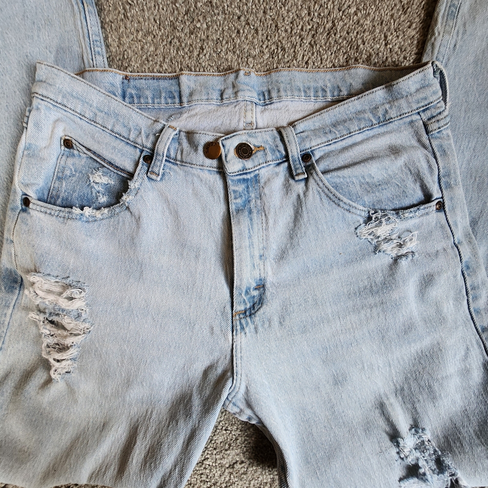 Wrangler Light Blue Distressed Women's Jeans